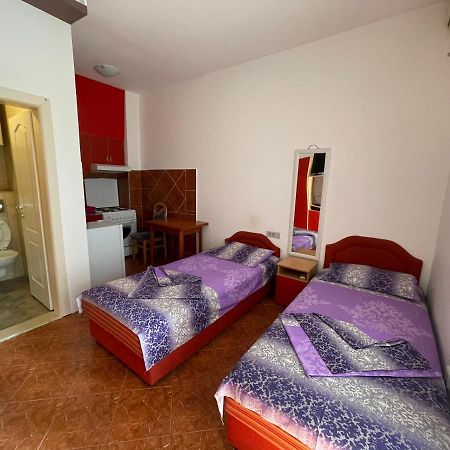 Apartments Zevs Будва Екстер'єр фото
