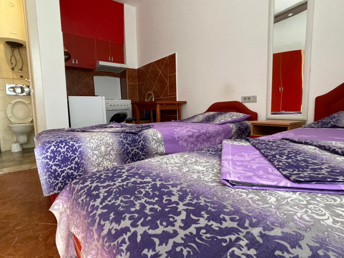 Apartments Zevs Будва Екстер'єр фото