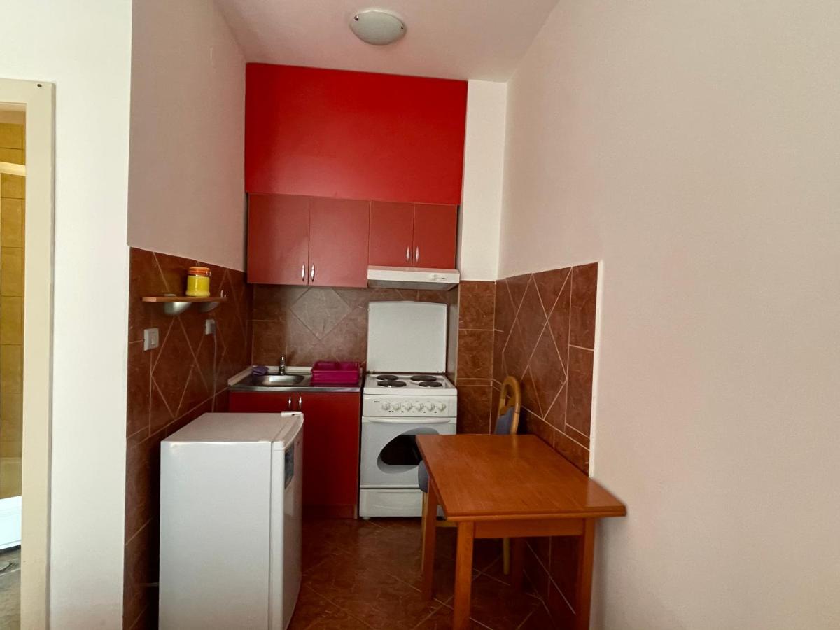 Apartments Zevs Будва Екстер'єр фото