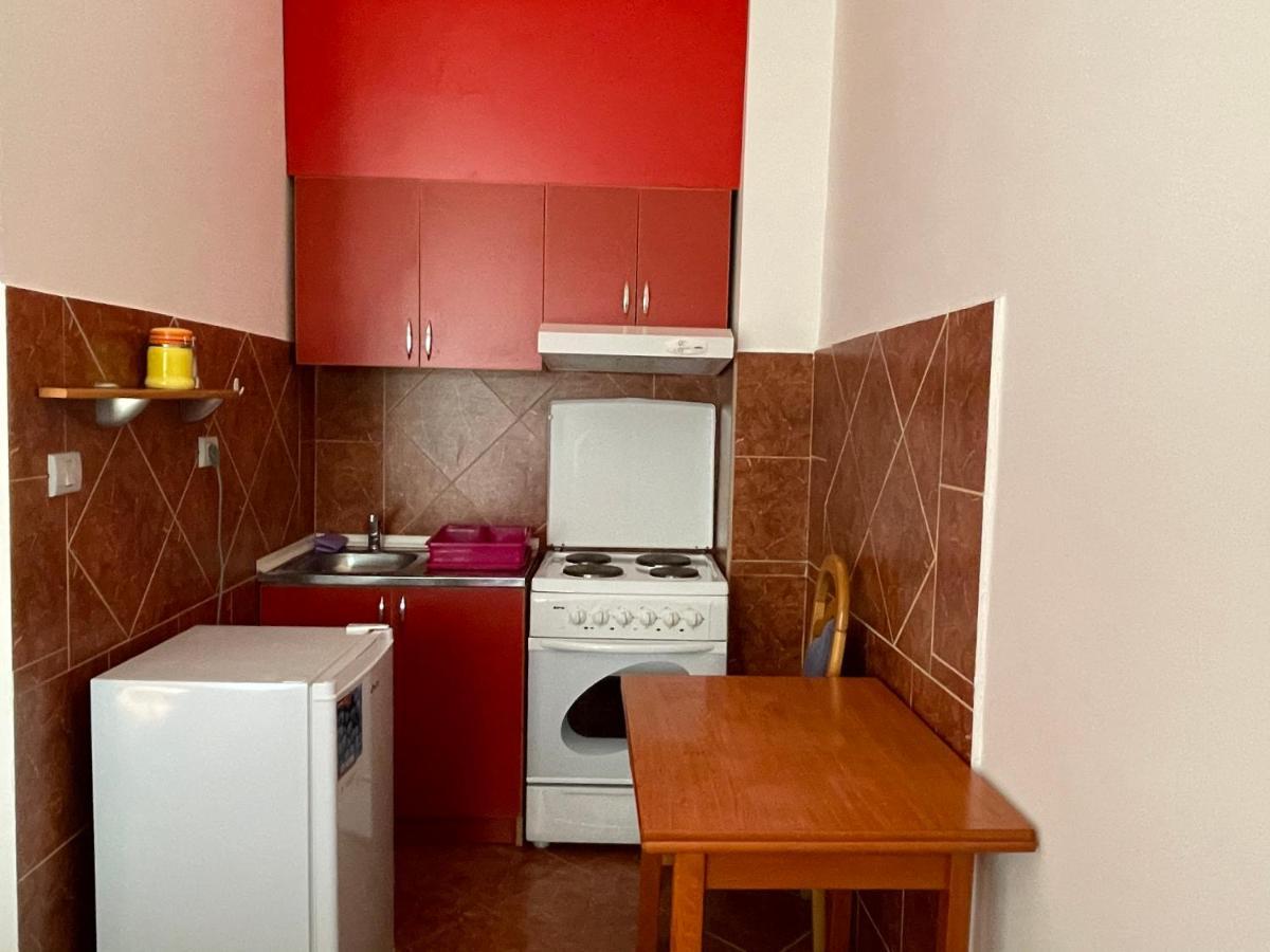 Apartments Zevs Будва Екстер'єр фото