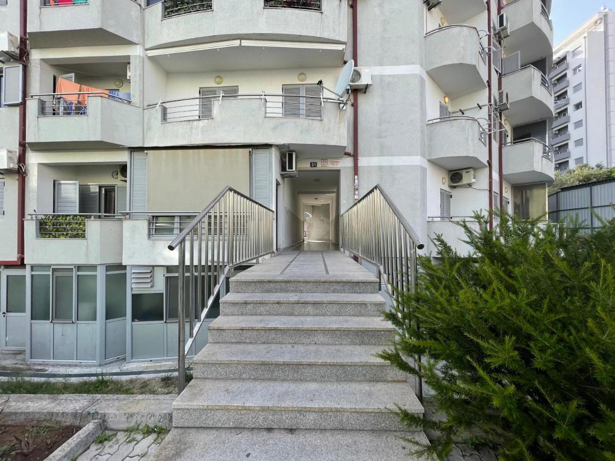 Apartments Zevs Будва Екстер'єр фото