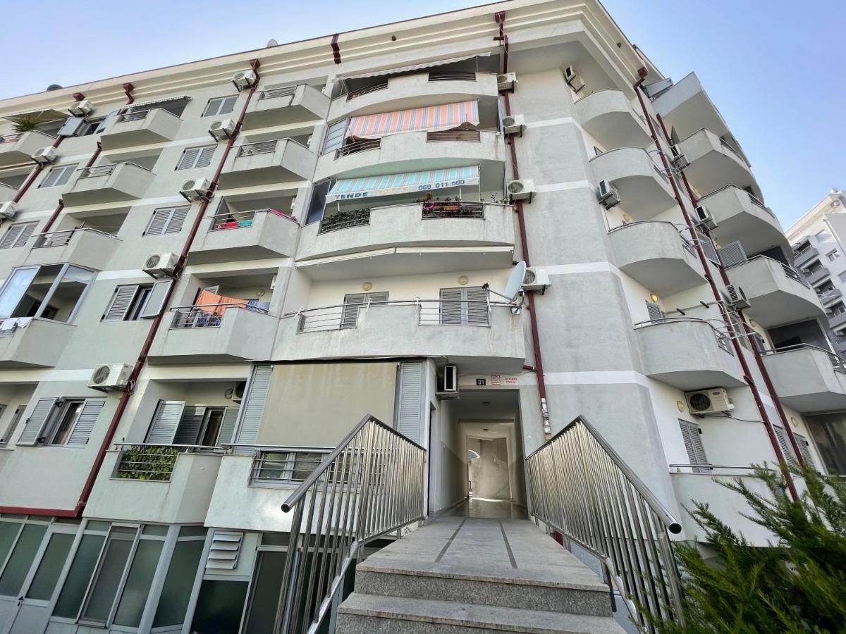 Apartments Zevs Будва Екстер'єр фото