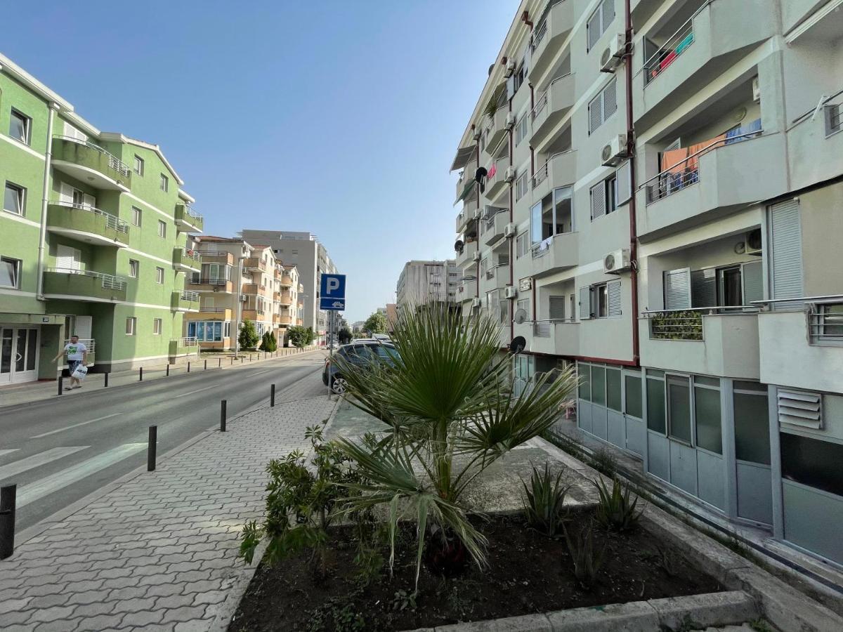 Apartments Zevs Будва Екстер'єр фото
